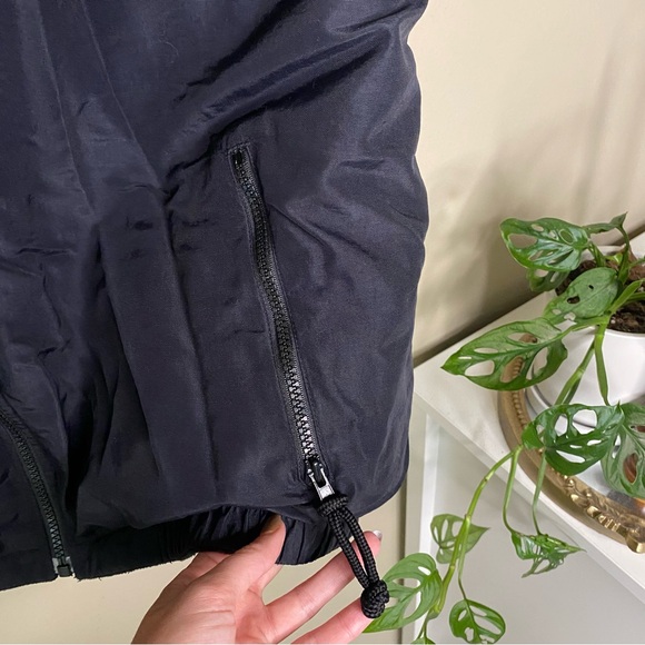 Port Authority Outdoors John Deere Reservable Fleece Zipup Vest Black Green - Picture 4 of 9